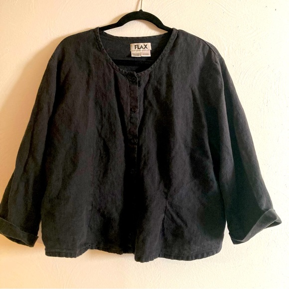 Flax Tops - Cropped Black Button Down Top